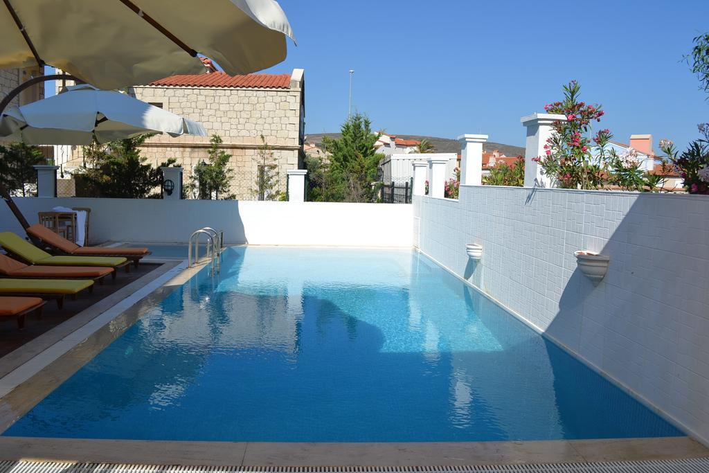 Lapis Port Surf Hotel Alacati Kültér fotó