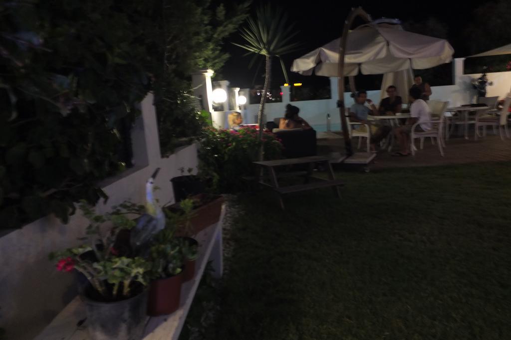 Lapis Port Surf Hotel Alacati Kültér fotó